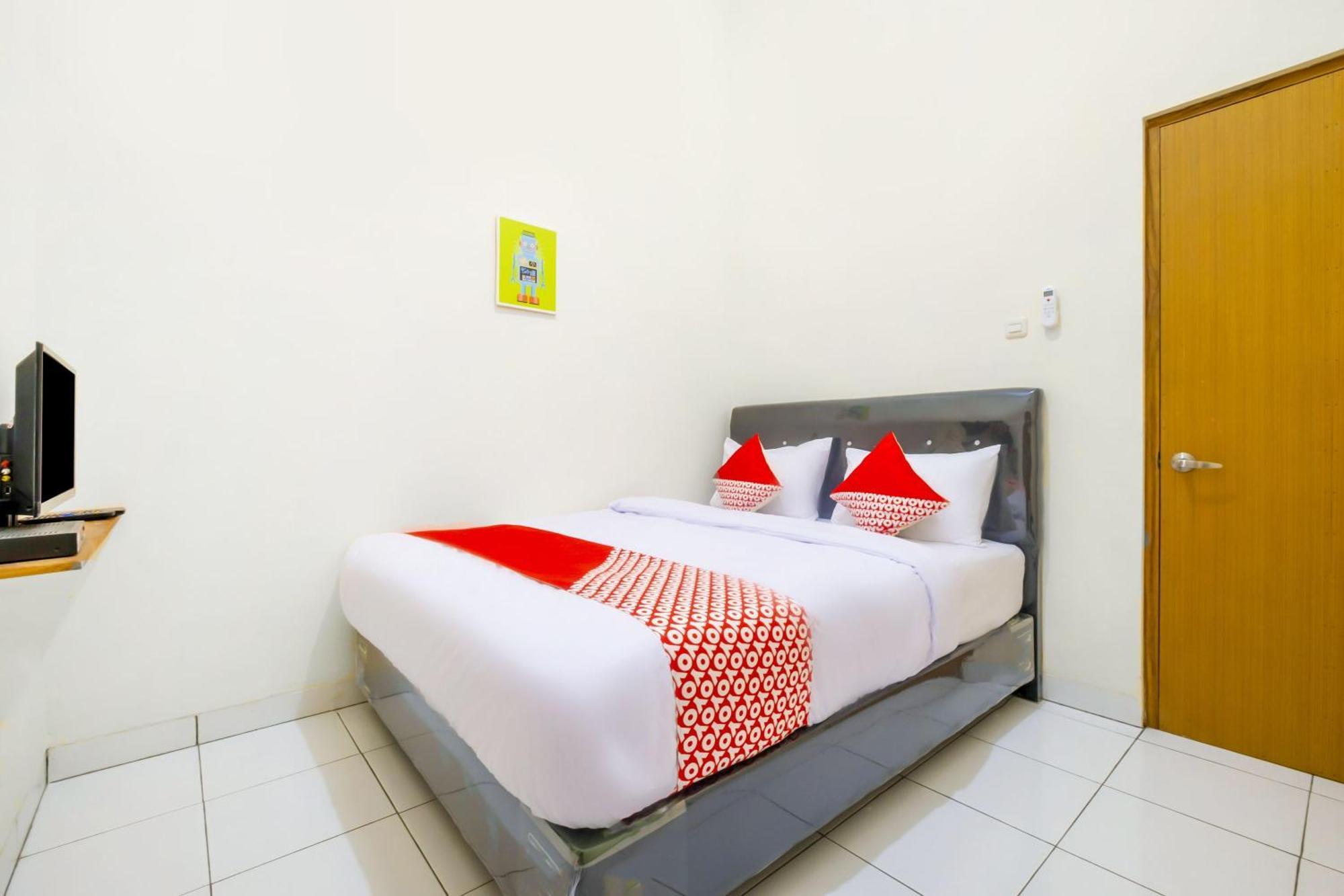 Hotel O Syariah Tasikmalaya Near Universitas Siliwangi Formerly Siliwangi Guest House Exterior foto